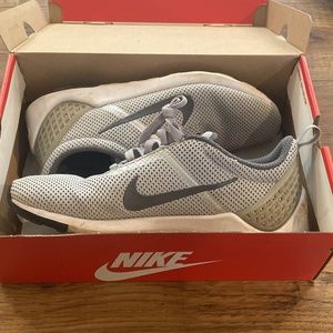 Mens Nike roshe runs